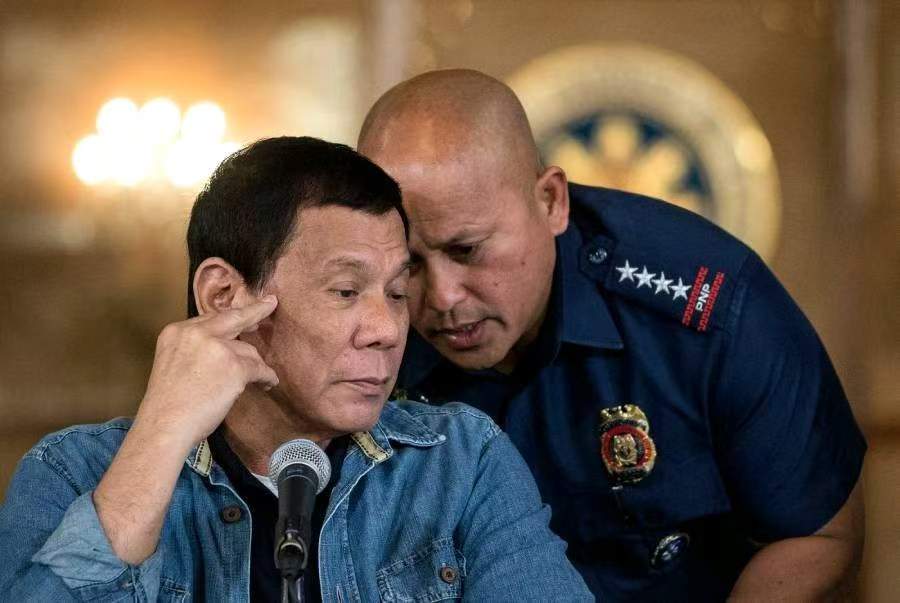 包含窗口期足总杯传出新动向；巴黎圣日耳曼远射贴柱；管理层表态——话题不断；轮换策略成焦点的词条