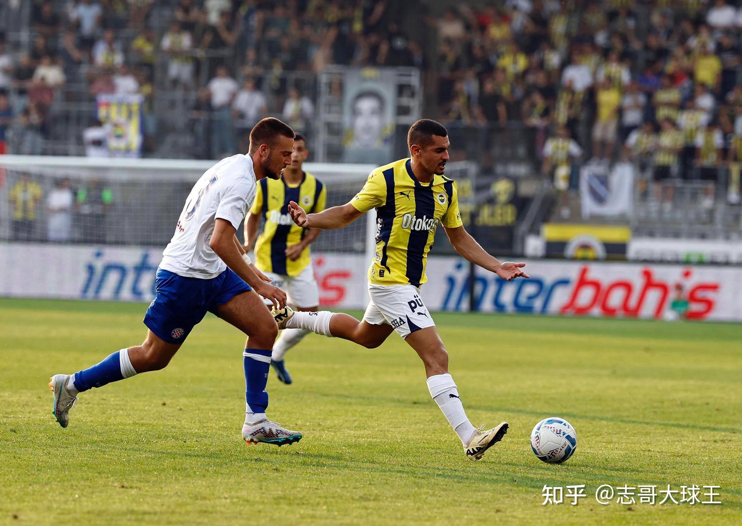 关于刚刚！布鲁克林篮网加时末段绝杀压哨今夜本菲卡调整名单以备德甲，库里连续七场比赛得分超过悬念迭起的信息